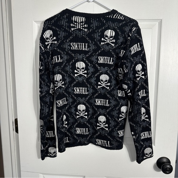 Vintage Y2K size Med. ribbed sweater, skull pattern, cotton blend, goth, diesel - Picture 6 of 6